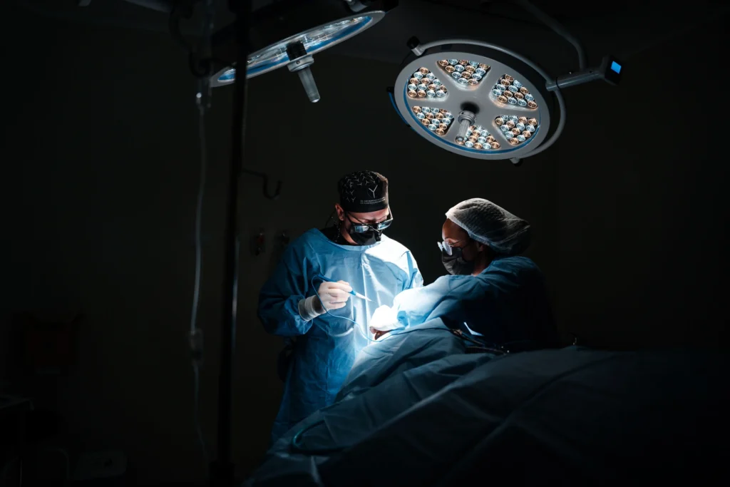 Dr. Yuri Moresco cirurgião plástico facial lifting facial deep plane Curitiba
Clínica Moresco