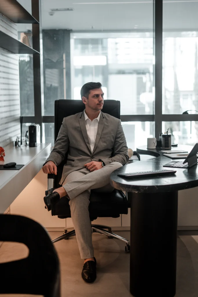 Clínica Moresco Curitiba ambiente humanizado cirurgia plástica facial consulta