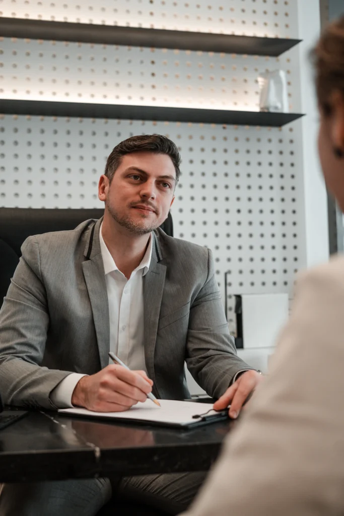 Consulta cirurgia plástica facial Curitiba Clínica Moresco harmonização
consciente